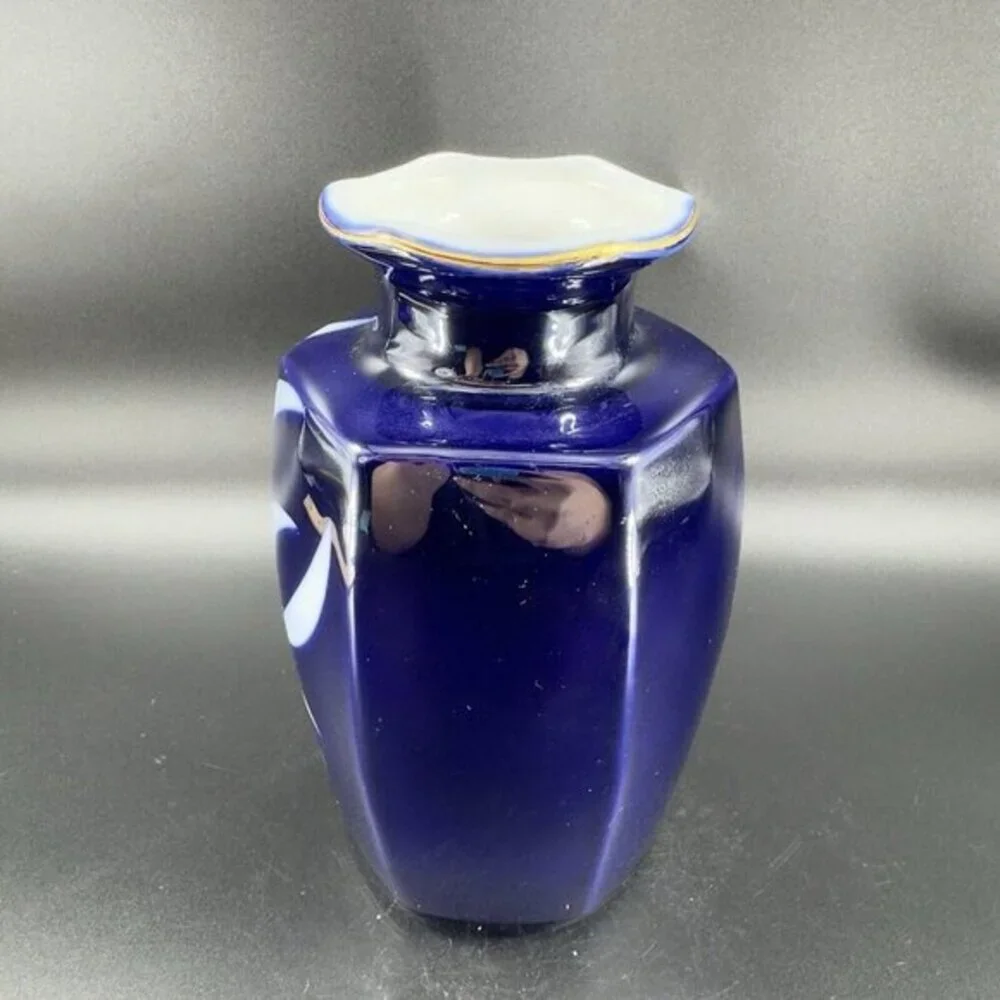 Pier 1 Imports Porcelain Cobalt Blue Vase‎ Vessel Japanese Ceramic Vase VTG